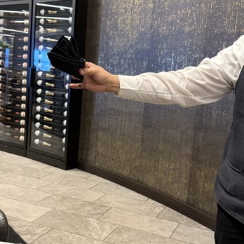 United Polaris - Airport Lounges Near Me - Los Angeles, California United Polaris - Airport Lounges Near Me - Los Angeles, California
