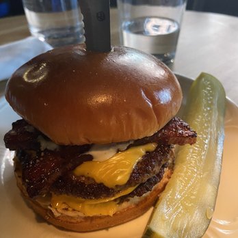 Au Cheval - Single Cheeseburger - Bars Near Me - Chicago, Illinois Au Cheval - Single Cheeseburger - Bars Near Me - Chicago, Illinois