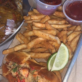 The Crab Station - Carrollton - Lobster Roll & Cajun Fries - Cajun/Creole Near Me - Carrollton, Texas