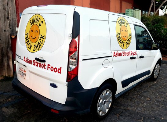 Sindi's Snack Shack by null