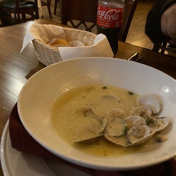 Chianti's - Clam appetizer was really good - Italian Near Me - Brentwood, California