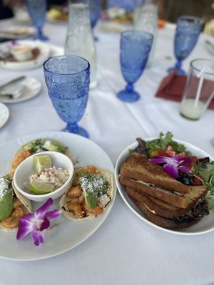 Cafe Wisteria by null