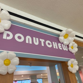 Donutchew - Fair Oaks Mall - Desserts Near Me - Fairfax, Virginia