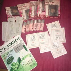 Palace Beauty - Samples samples samplessssss!