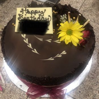Oliver's Market - Birthday cake from Oliver's Market Windsor - Grocery Near Me - Windsor, California