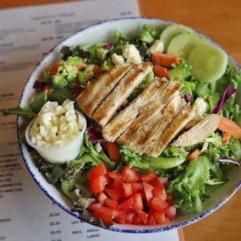 Zeeland Street - grilled chicken salad - Soul Food Near Me - Baton Rouge, Louisiana Zeeland Street - grilled chicken salad - Soul Food Near Me - Baton Rouge, Louisiana