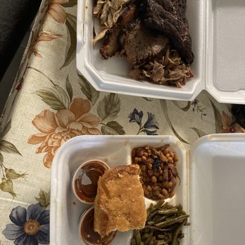 LaurieCue - All meats, and my sides with corn bread and OG BBQ sauce - Food Trucks Near Me - Weeki Wachee, Florida LaurieCue - All meats, and my sides with corn bread and OG BBQ sauce - Food Trucks Near Me - Weeki Wachee, Florida