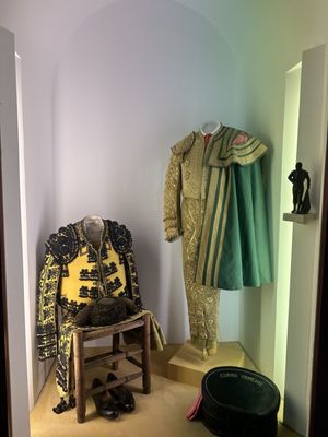 Plaza de Toros de la Real Maestranza de Caballería de Sevilla by null