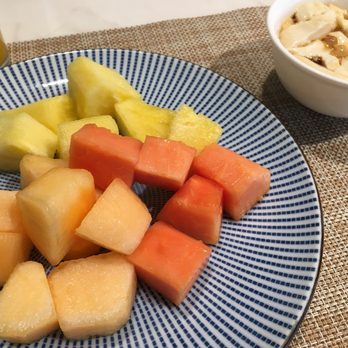 Makati Diamond Residences - Fresh fruits and Taho for breakfast... - Hotels Near Me - Makati, NCR