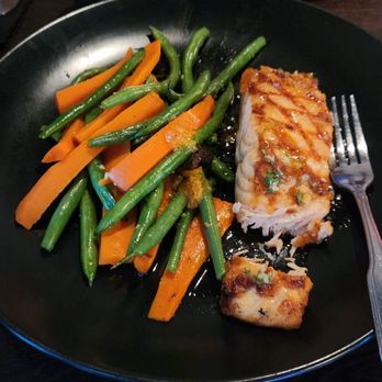 Knolls - Umm umm good orange sesame salmon - Lounges Near Me - Laguna Niguel, California
