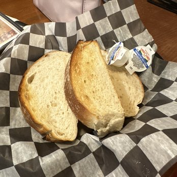Vinny's Italian Grill - Bread - Pizza Near Me - Hillsborough, North Carolina Vinny's Italian Grill - Bread - Pizza Near Me - Hillsborough, North Carolina