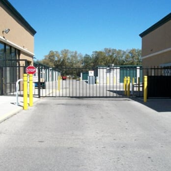 Neighborhood Storage - Self Storage Near Me - Belleview, Florida