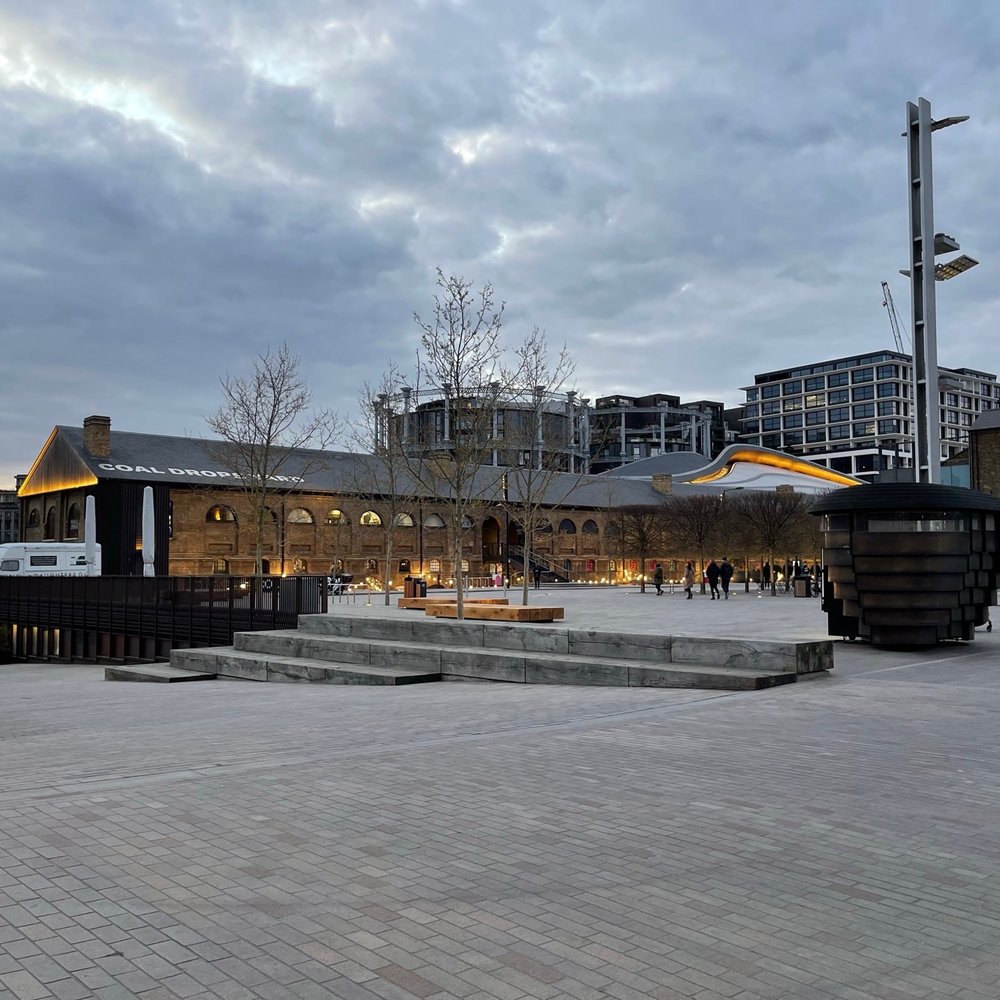 Coal Drops Yard - Outdoor seating areas - Shopping Centers Near Me - London, XGL