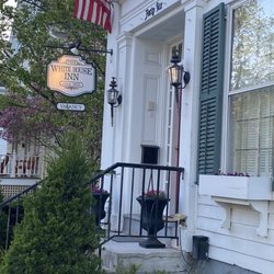 The White House Inn