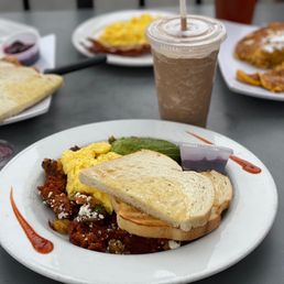 La Mesa Bistro - Cheap - Cafes - Updated June 2025 - 892 Photos - 1033 ...