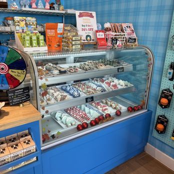 Woofpak Bakery - Cutest Christmas cookies for dogs ! - Pet Stores Near Me - San Diego, California Woofpak Bakery - Cutest Christmas cookies for dogs ! - Pet Stores Near Me - San Diego, California