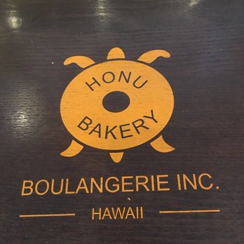 Honu Bakery - The tables, some of which were filthy despite having 3 workers and few guests - Bakeries Near Me - Honolulu, Hawaii