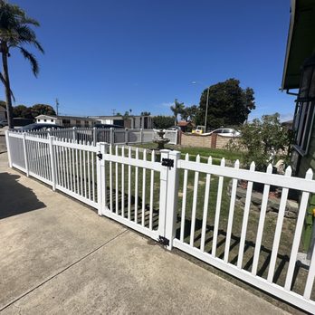 Evolution Landscaping  - Vinyl fence - Masonry/Concrete Near Me
