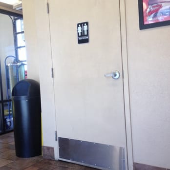 Chevron - Surprising clean bathroom - Gas Stations Near Me - Las Vegas, Nevada