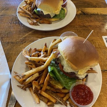 Roots - Pub burgers and fries - Beer Bar Near Me - East Norriton, Pennsylvania Roots - Pub burgers and fries - Beer Bar Near Me - East Norriton, Pennsylvania