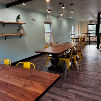Nona - upstairs seating - Juice Bars & Smoothies Near Me - Elm Grove, Wisconsin Nona - upstairs seating - Juice Bars & Smoothies Near Me - Elm Grove, Wisconsin