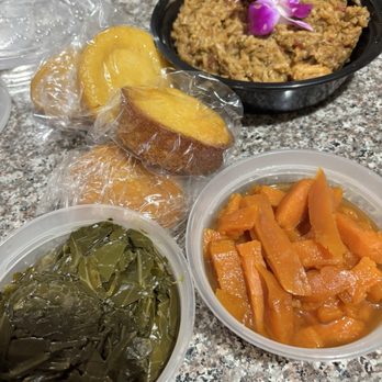 Che'yla's Southern Cuisine - Jambalaya, yams, collard greens, cornbread - Soul Food Near Me - Fairfield, California