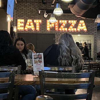 Giordano's - Pizza Near Me - Denver, Colorado