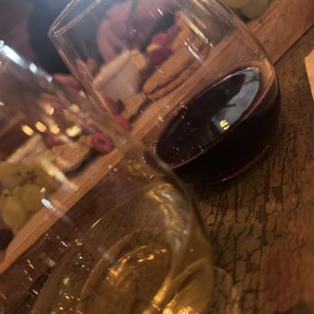 Vineside Wine Bar - Wine Bars Near Me - Astoria, Oregon Vineside Wine Bar - Wine Bars Near Me - Astoria, Oregon
