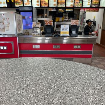 Carl's Jr - Front counter - Fast Food Near Me - Vista, California