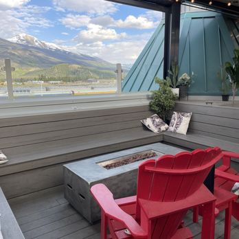 Jasper Pizza Place - Our dinner view - Pizza Near Me - Jasper, Alberta Jasper Pizza Place - Our dinner view - Pizza Near Me - Jasper, Alberta