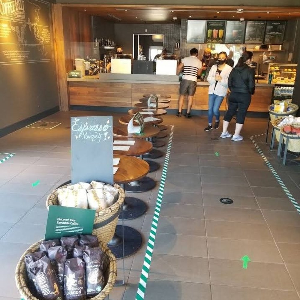 Starbucks - Inside - Coffee & Tea Near Me - Mississauga, Ontario