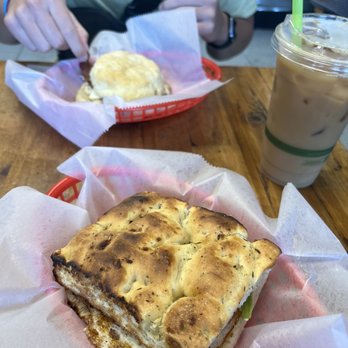 Honeycomb Cafe - Coffee & Tea Near Me - Scarborough, Maine