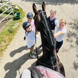 Glenoaks Equestrian Center