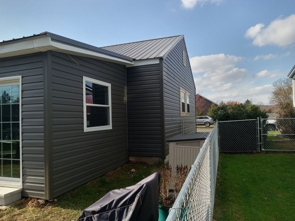 Slide of D & D Construction