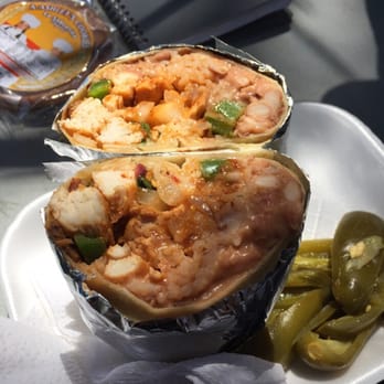 La Tapatia Grill - Chicken burrito - Food Trucks Near Me - Pacoima, California