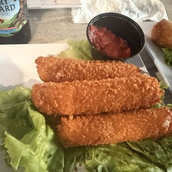 Hurricane Eddie’s - Huge mozzarella sticks. - Sports Bars Near Me - Indian Rocks Beach, Florida