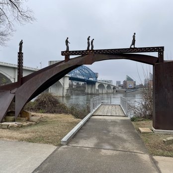 Renaissance Park - Overlooking the river.  The Aquarium is on the other side of the water. - Parks Near Me - Chattanooga, Tennessee