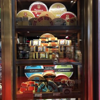 Provigo - Fromage=Cheese....Oui, si vous plait! - Grocery Near Me - Montreal, Quebec