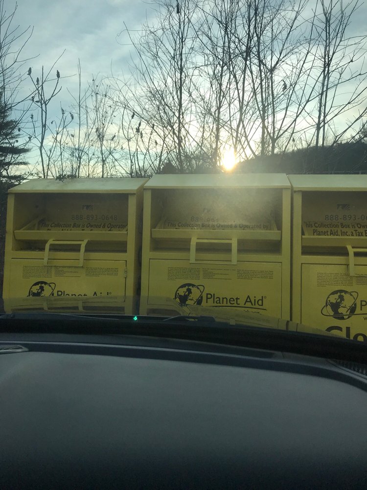 BRATTLEBORO OUTLET CENTER 16 Photos 580 Canal St, Brattleboro