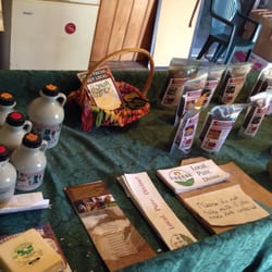 Oake Knoll Farms - Maple syrup and organic coffee. Place your payment in the basket.