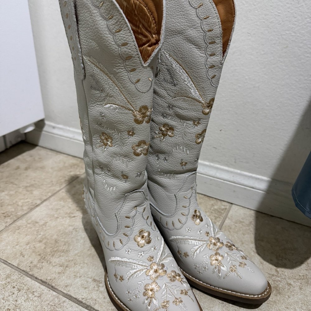 Boot Barn - Shoe Stores Near Me - Norco, California Boot Barn - Shoe Stores Near Me - Norco, California