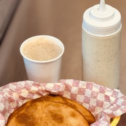 Pabellon Food Trailer - Empanadas and coffee
