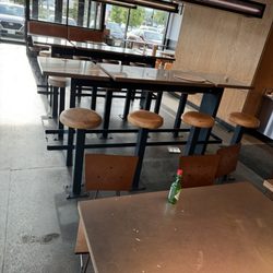 Chipotle Mexican Grill - Dirty tables, all of them!