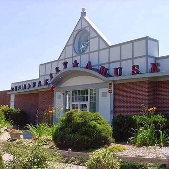 Ryan Family Amusements- Buzzards Bay - Bowling Near Me - Buzzards Bay, Massachusetts Ryan Family Amusements- Buzzards Bay - Bowling Near Me - Buzzards Bay, Massachusetts