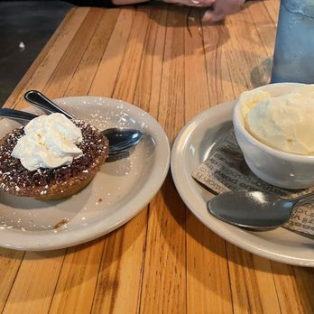 Del's Hideout - Pecan Tart with ice cream - Barbeque Near Me - San Diego, California Del's Hideout - Pecan Tart with ice cream - Barbeque Near Me - San Diego, California