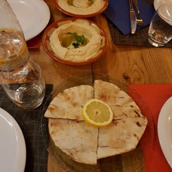 Fairouz - Hummus, babbaganush and libanese bread