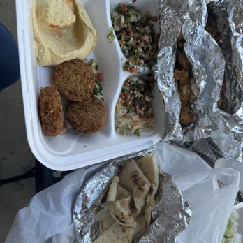Sultan's Deli - Lebanese Platter - Mediterranean Near Me - Apex, North Carolina Sultan's Deli - Lebanese Platter - Mediterranean Near Me - Apex, North Carolina