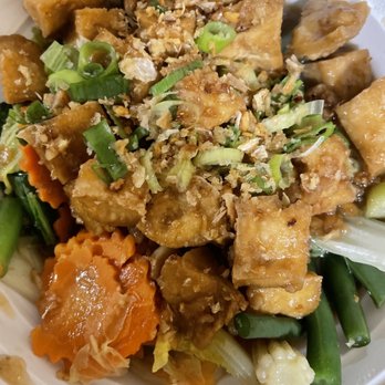 River Thai - Pad Black Pepper Garlic - I asked for less black pepper this time - heavy garlic and it was perfection - Thai Near Me - New York, New York