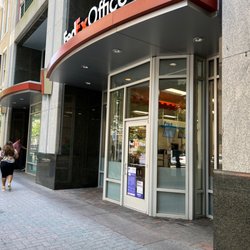FedEx Office Print & Ship Center