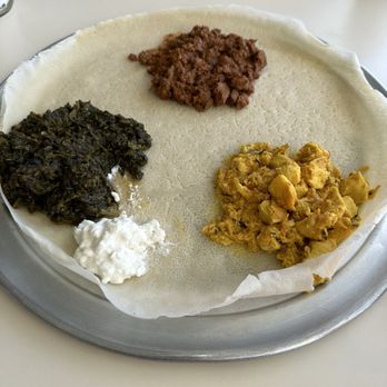 Zemam's - Meat and veggie - Ethiopian Near Me - Tucson, Arizona